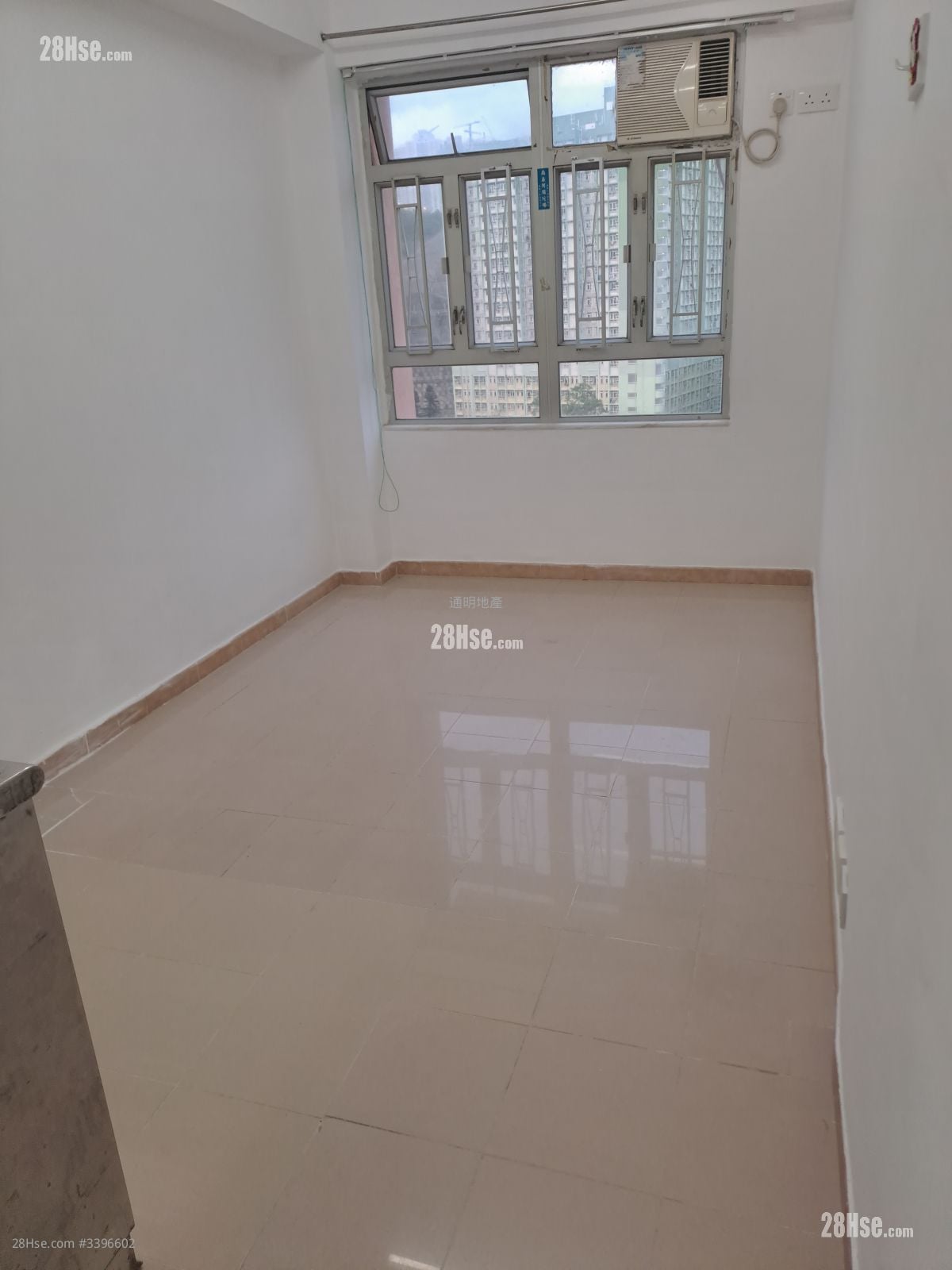 鸿发大楼 租盘 开放式间隔 , 1 浴室 150 平方尺