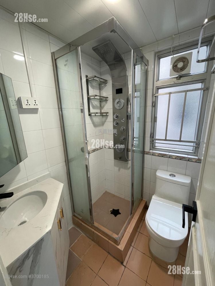 紫翠花园 租盘 3 房 , 2 浴室 703 平方尺