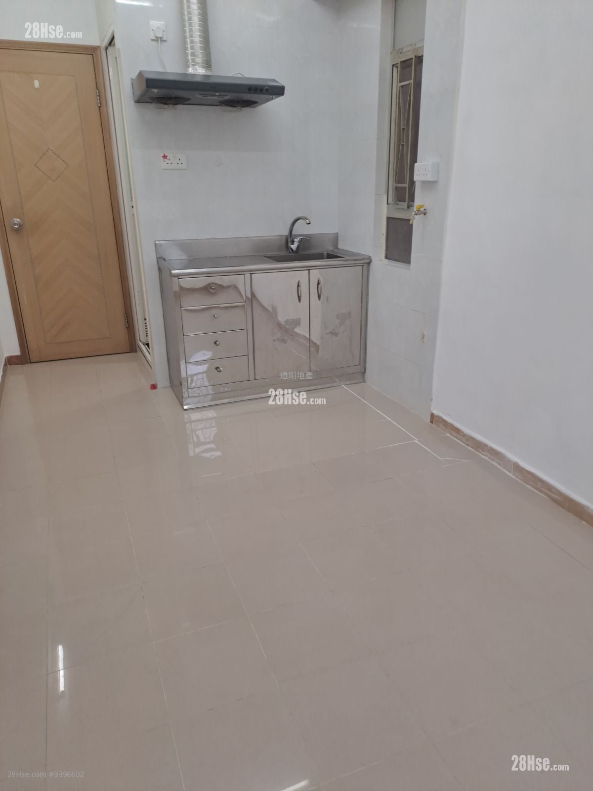 鸿发大楼 租盘 开放式间隔 , 1 浴室 150 平方尺