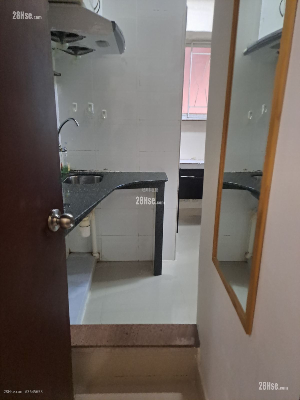 鸿发大楼 租盘 开放式间隔 , 1 浴室 90 平方尺