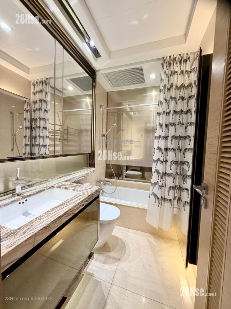 天玺 租盘 4 房 , 3 浴室 1,443 平方尺