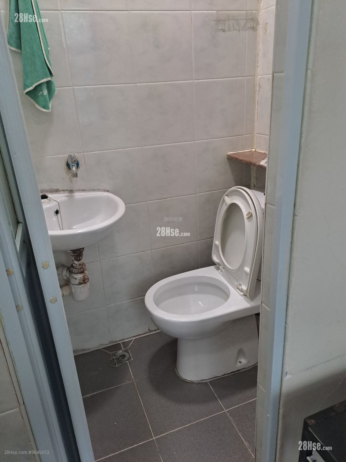 鸿发大楼 租盘 开放式间隔 , 1 浴室 90 平方尺