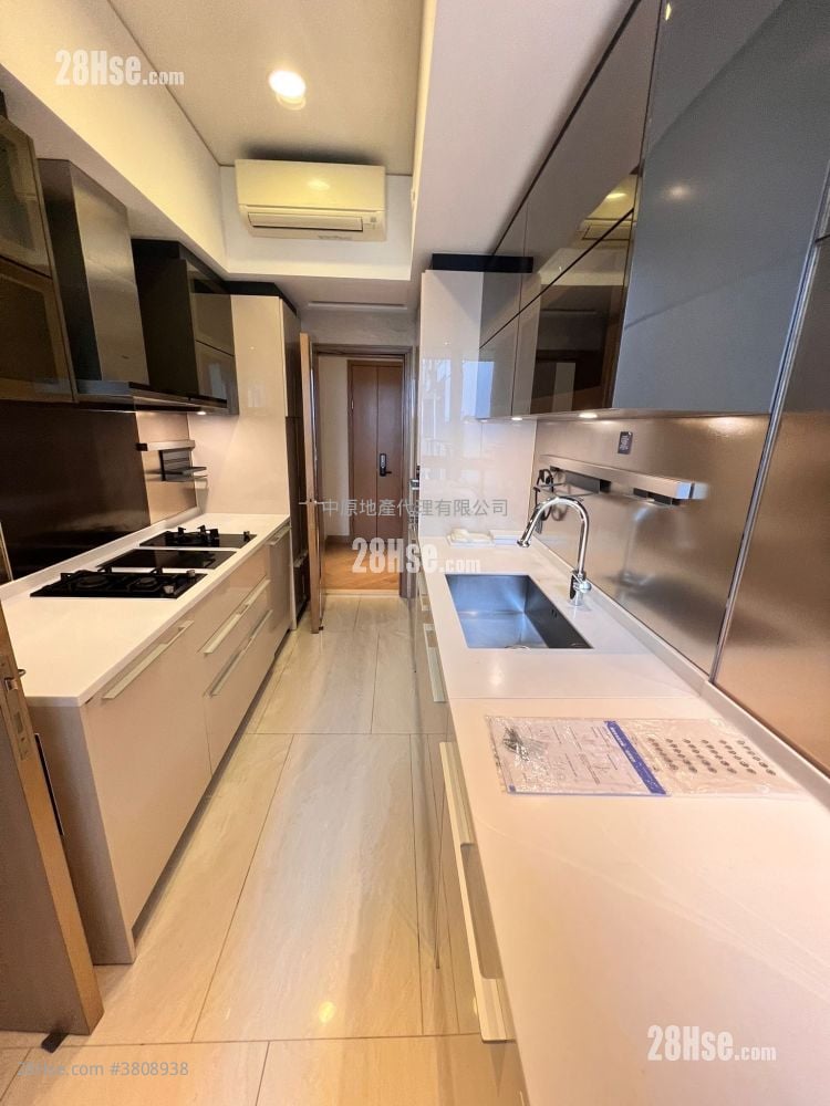 Cullinan West Sell 4 Bedrooms 1,320 ft²