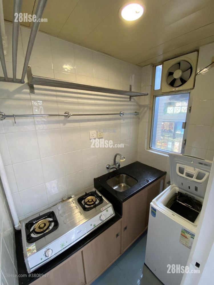 Ka Wai Building Rental 2 Bedrooms , 1 Bathroom 239 ft²