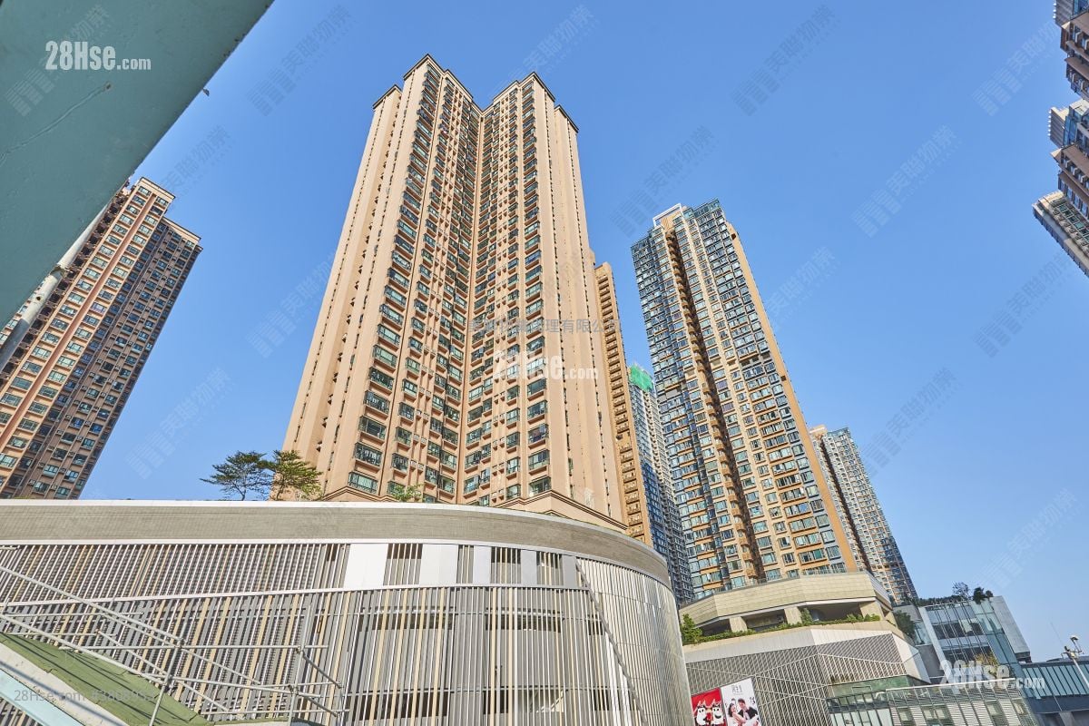 Sun Yuen Long Centre Sell 485 ft²
