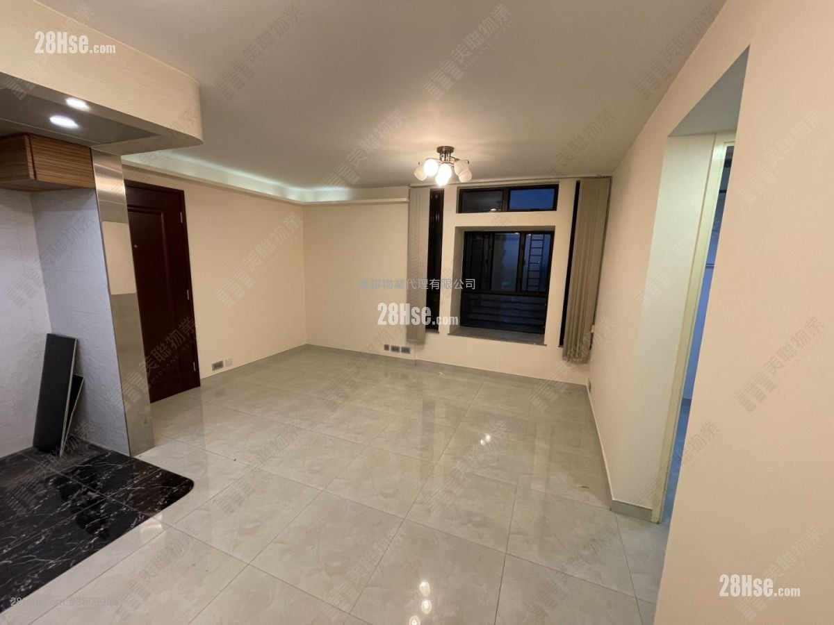 Sun Yuen Long Centre Sell 485 ft²