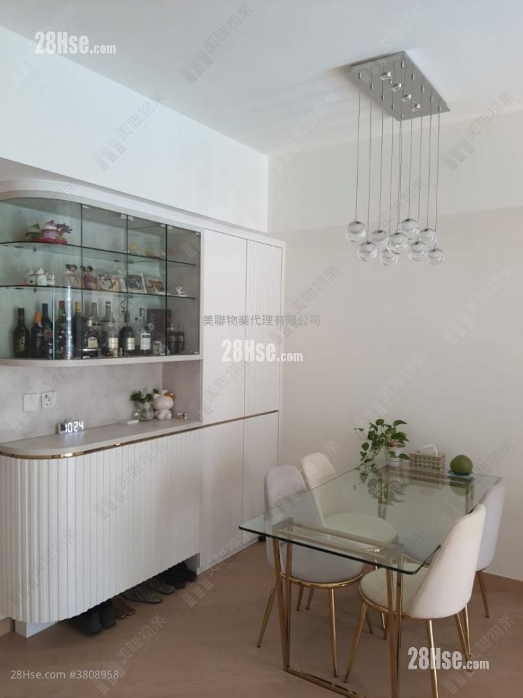 The Regent Sell 3 Bedrooms , 3 Bathrooms 820 ft²