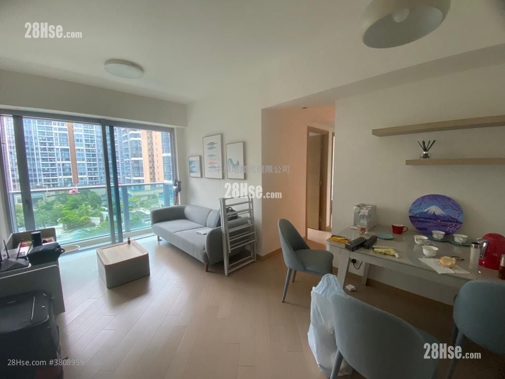 峻峦 售盘 3 房 , 1 浴室 634 平方尺