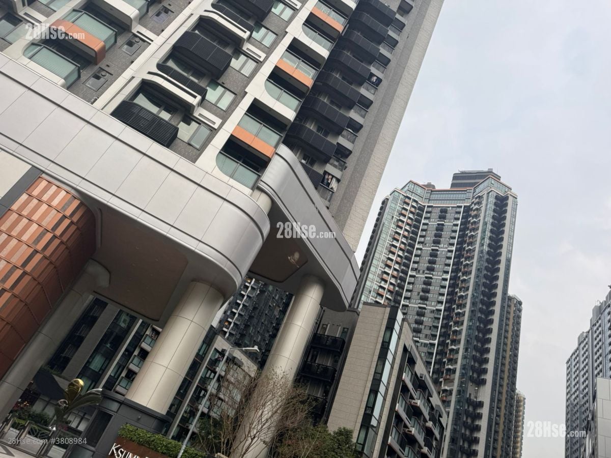 K. Summit Sell 3 Bedrooms , 2 Bathrooms 766 ft²