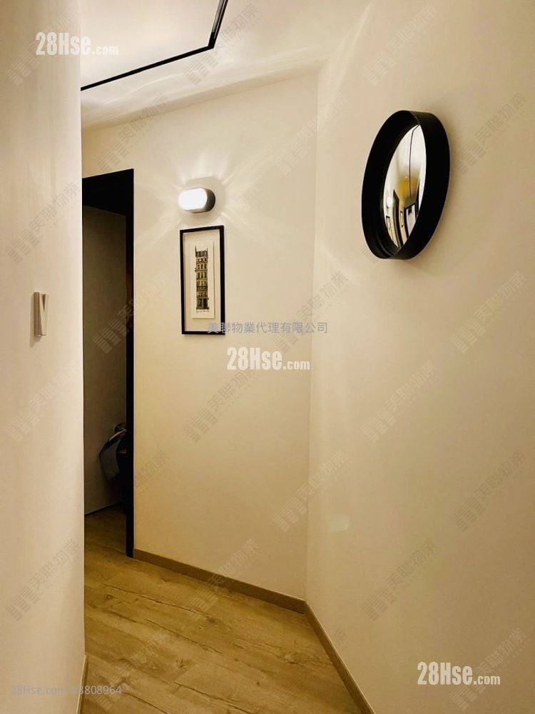 Park Avenue Sell 3 Bedrooms , 2 Bathrooms 737 ft²