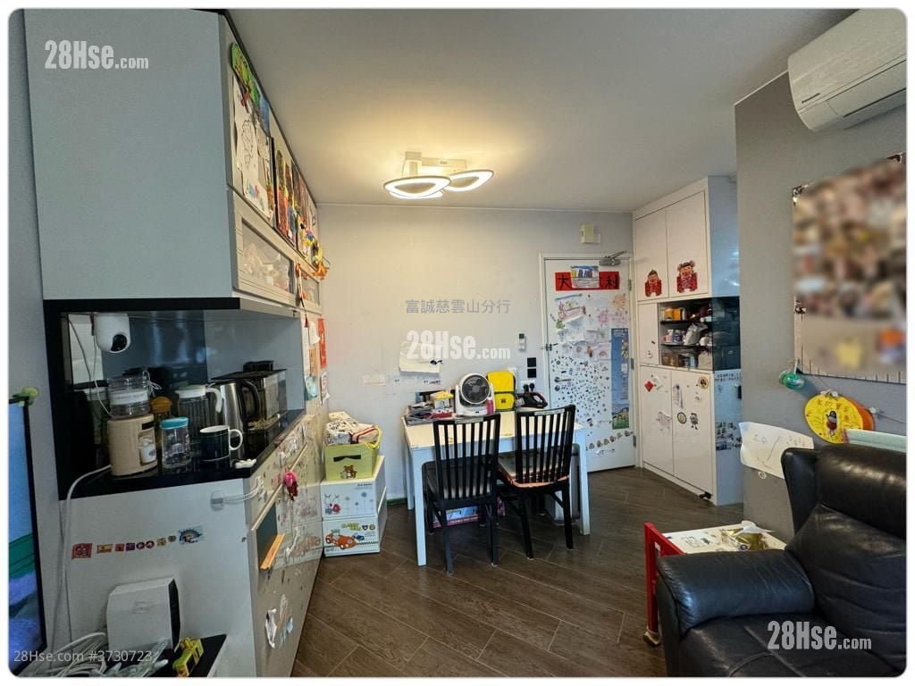 King Tai Court Sell 2 Bedrooms , 1 Bathroom 391 ft²