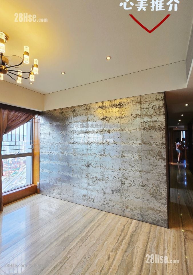 The Latitude Sell 3 Bedrooms , 3 Bathrooms 1,595 ft²