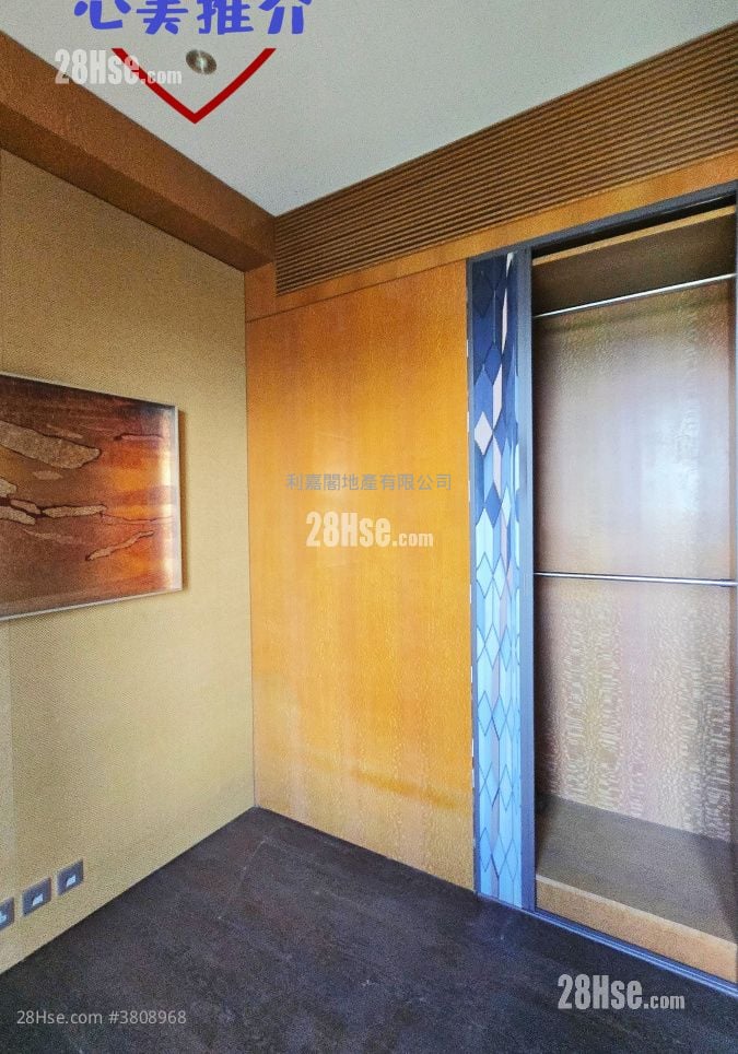 The Latitude Sell 3 Bedrooms , 3 Bathrooms 1,595 ft²