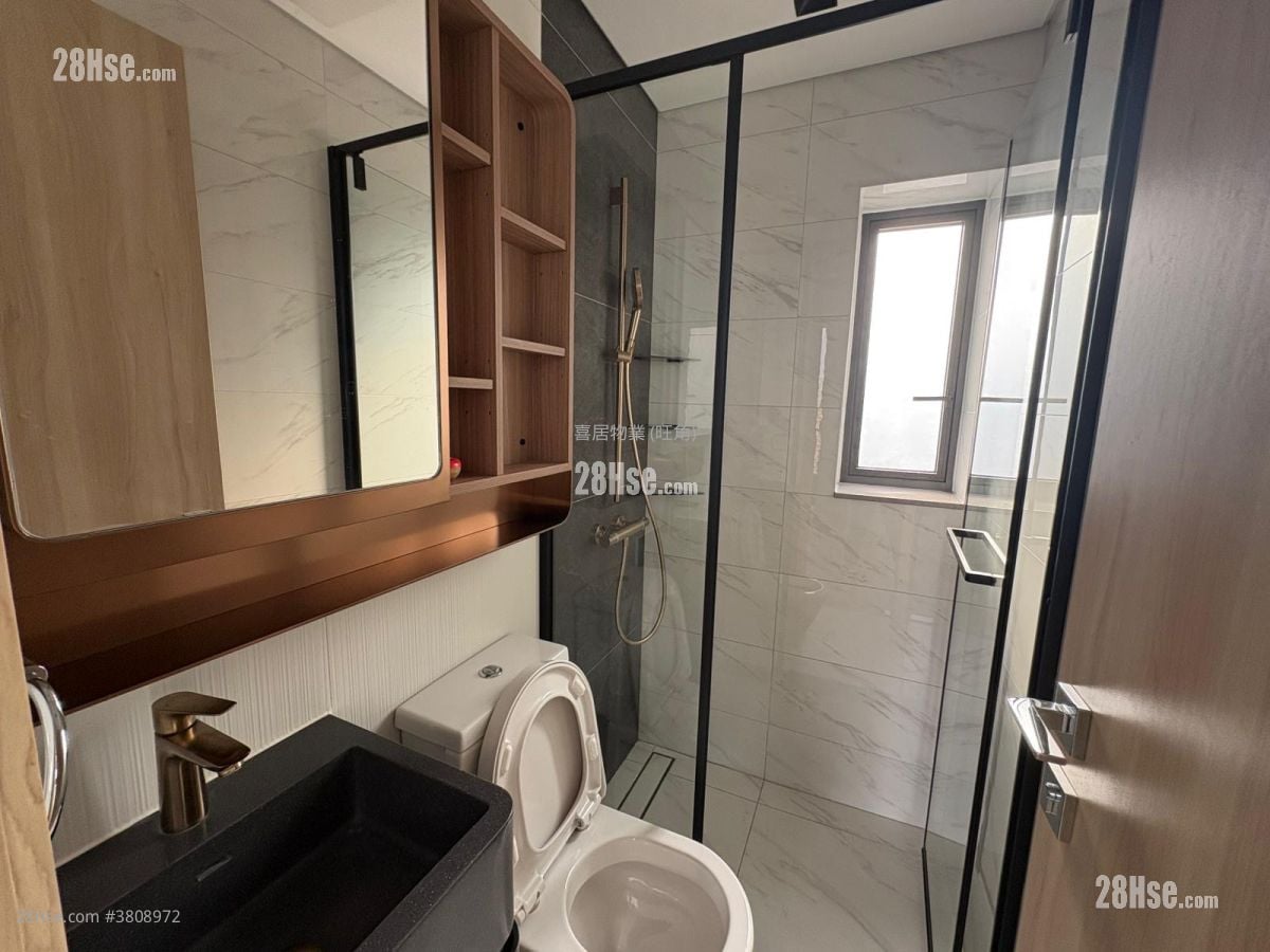 Elize Park Rental 3 Bedrooms , 1 Bathroom 438 ft²