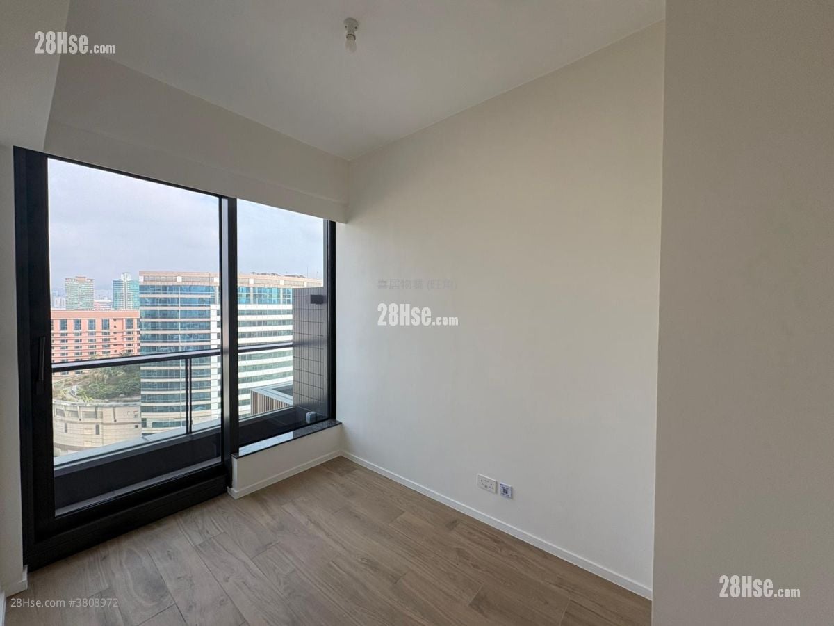 Elize Park Rental 3 Bedrooms , 1 Bathroom 438 ft²