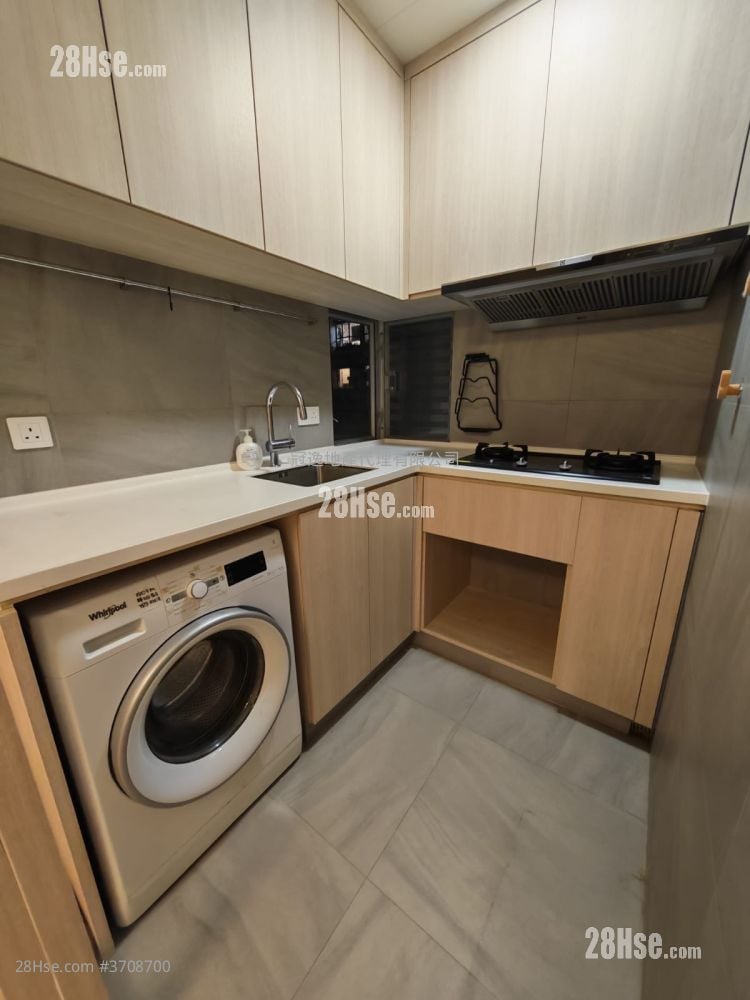 Kanfield Mansion Sell 2 Bedrooms , 1 Bathroom 410 ft²