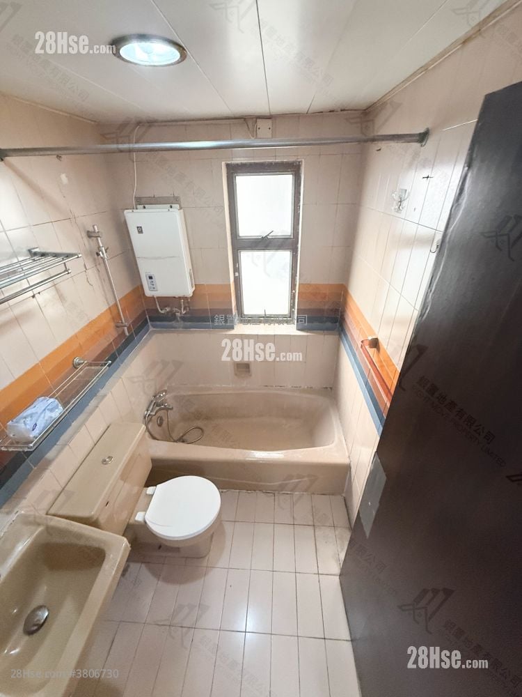 華景山莊 售盤 2 房 , 1 浴室 546 平方呎