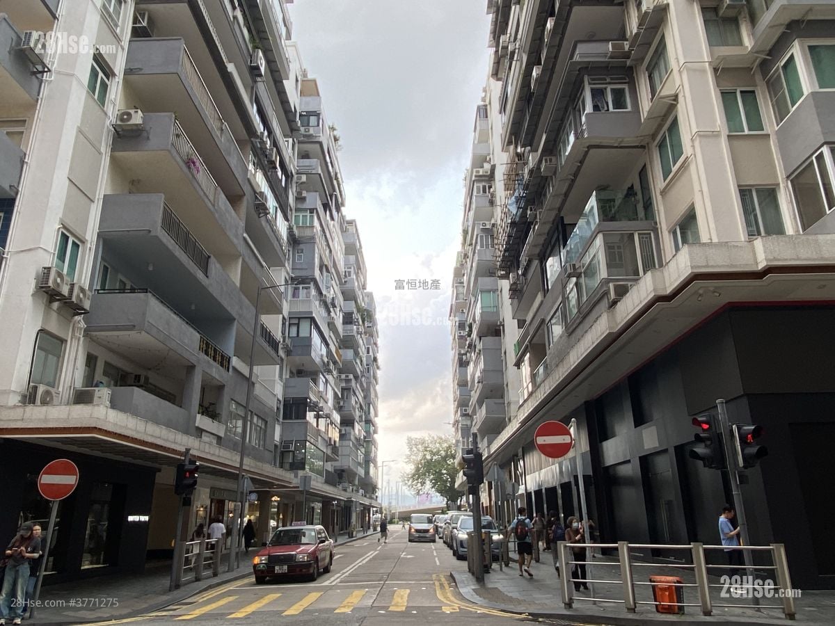 新唐大厦 售盘 3 房 , 2 浴室 1,284 平方尺