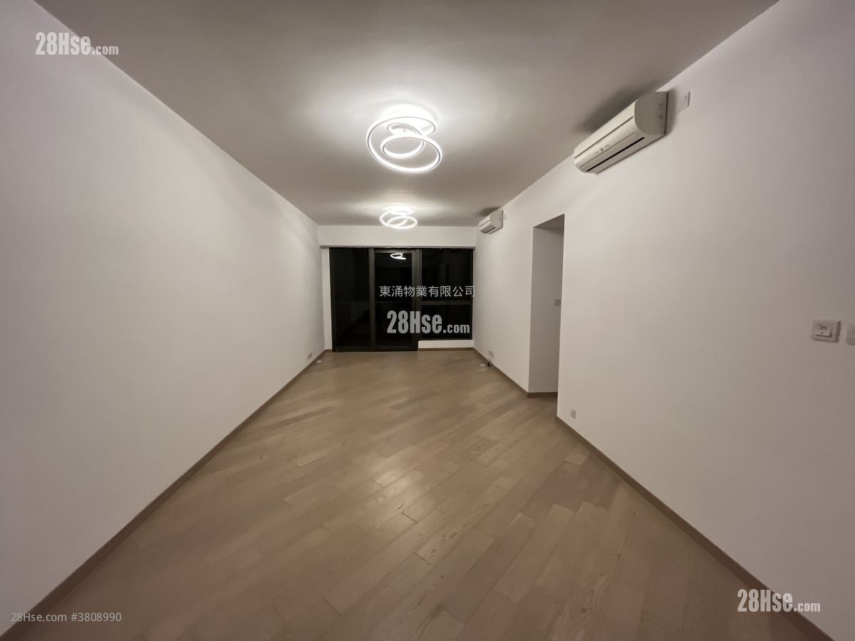 The Visionary Rental 3 Bedrooms , 4 Bathrooms 1,046 ft²