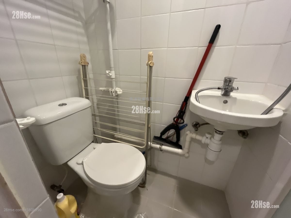 The Visionary Rental 3 Bedrooms , 4 Bathrooms 1,046 ft²