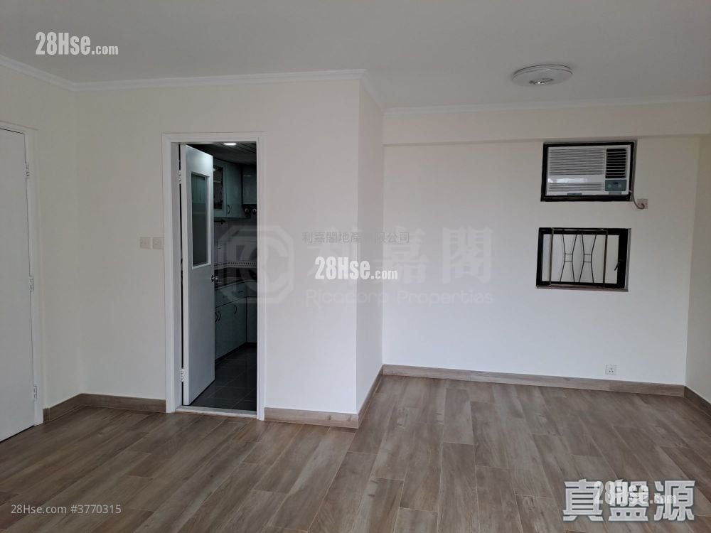 康怡花园 售盘 3 房 605 平方尺