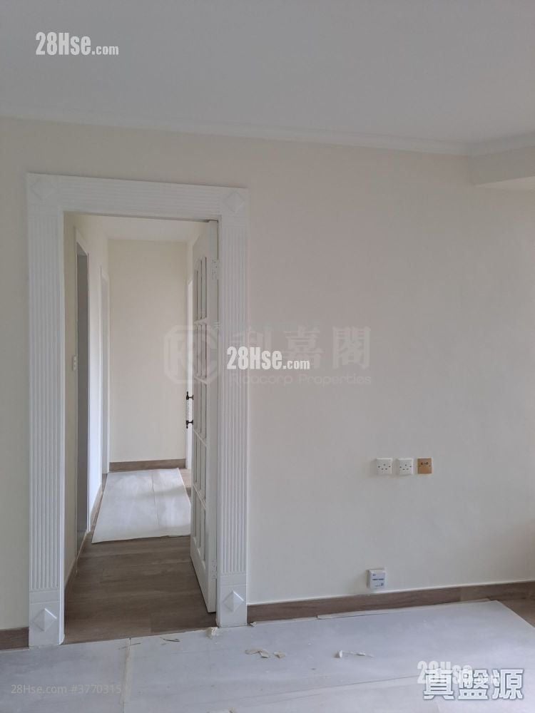 康怡花园 售盘 3 房 605 平方尺