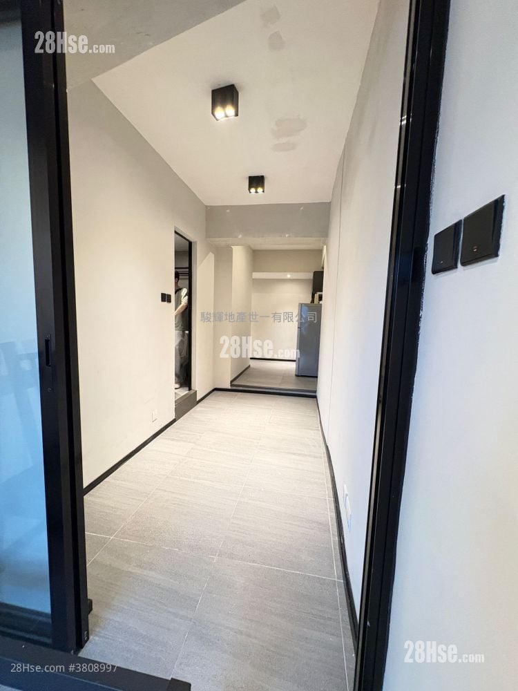 Windsor Mansion Rental 1 Bedroom , 1 Bathroom 220 ft²