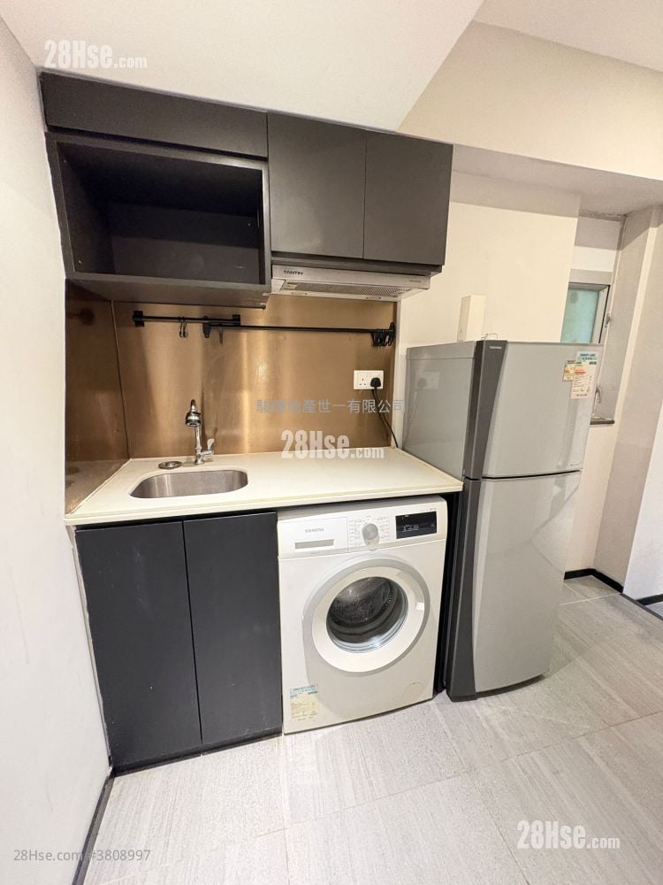 Windsor Mansion Rental 1 Bedroom , 1 Bathroom 220 ft²