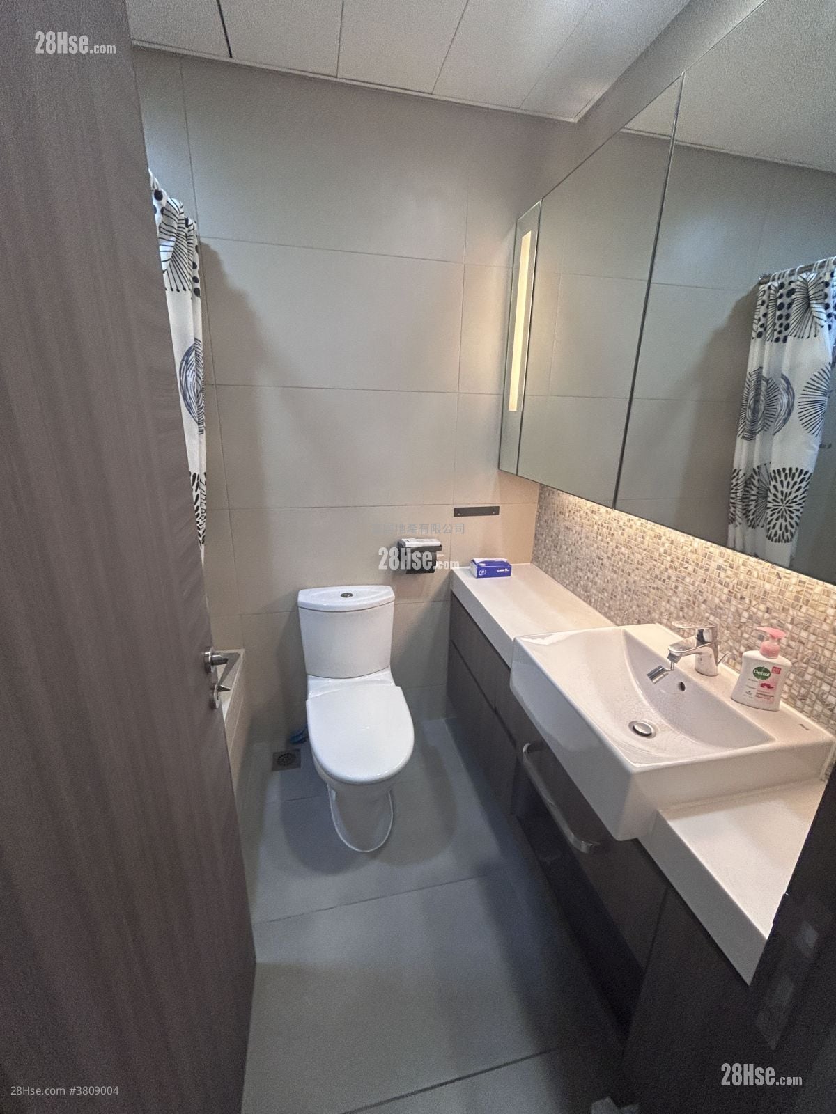 Heya Crystal Rental 482 ft²