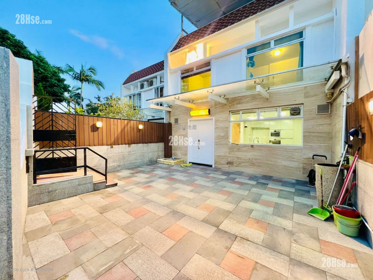 South Sea Villa Rental 4 Bedrooms , 4 Bathrooms 1,884 ft²