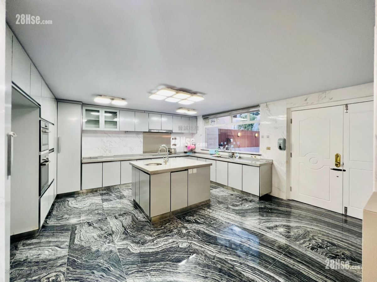 South Sea Villa Rental 4 Bedrooms , 4 Bathrooms 1,884 ft²