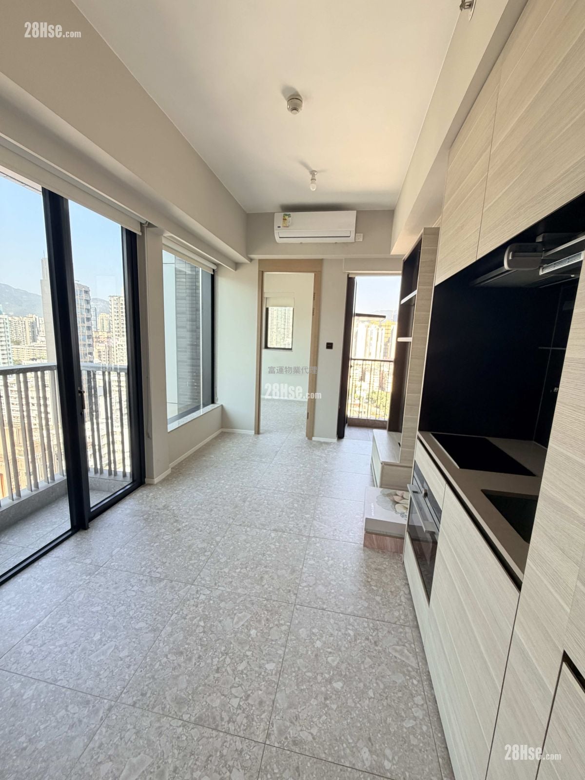 单幢楼房 租盘 1 房 , 1 浴室 320 平方尺