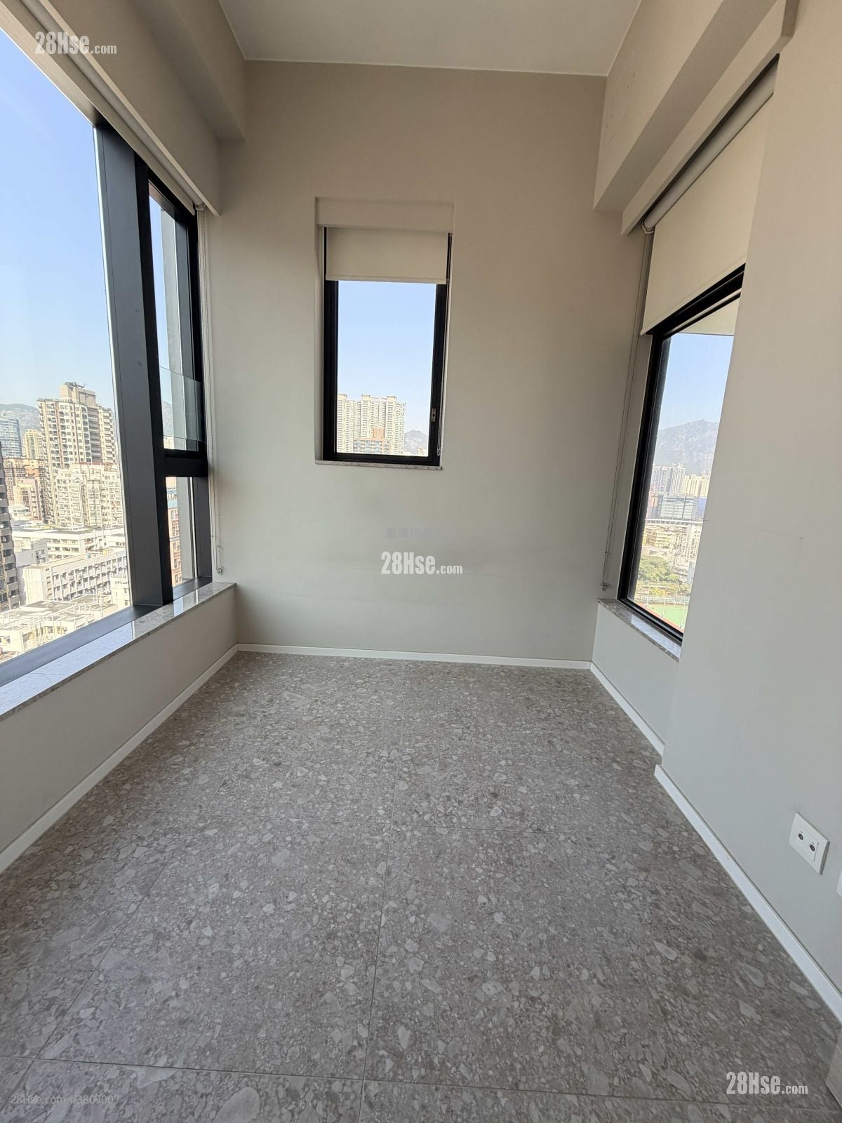 单幢楼房 租盘 1 房 , 1 浴室 320 平方尺