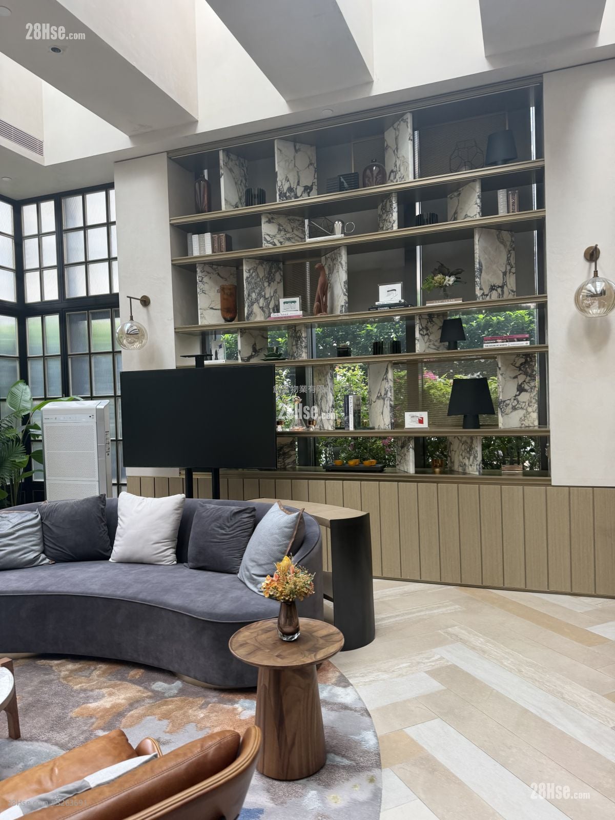 One Soho Rental 284 ft²