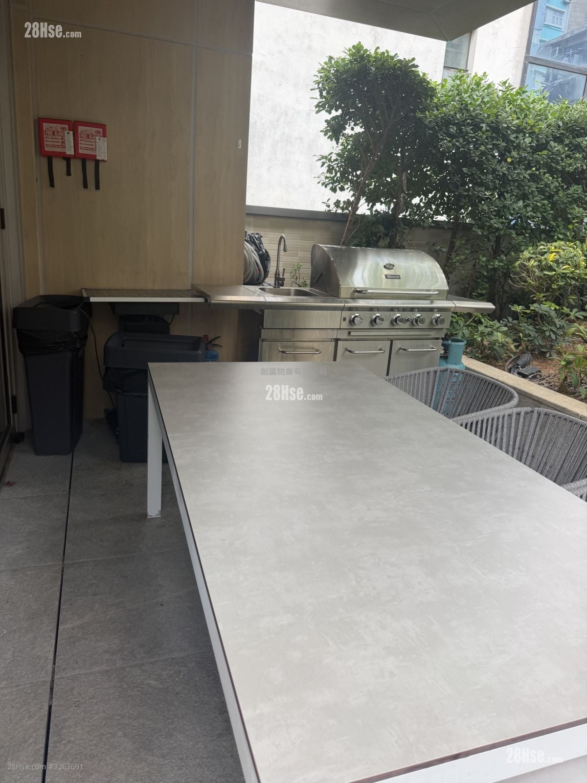 One Soho Rental 284 ft²