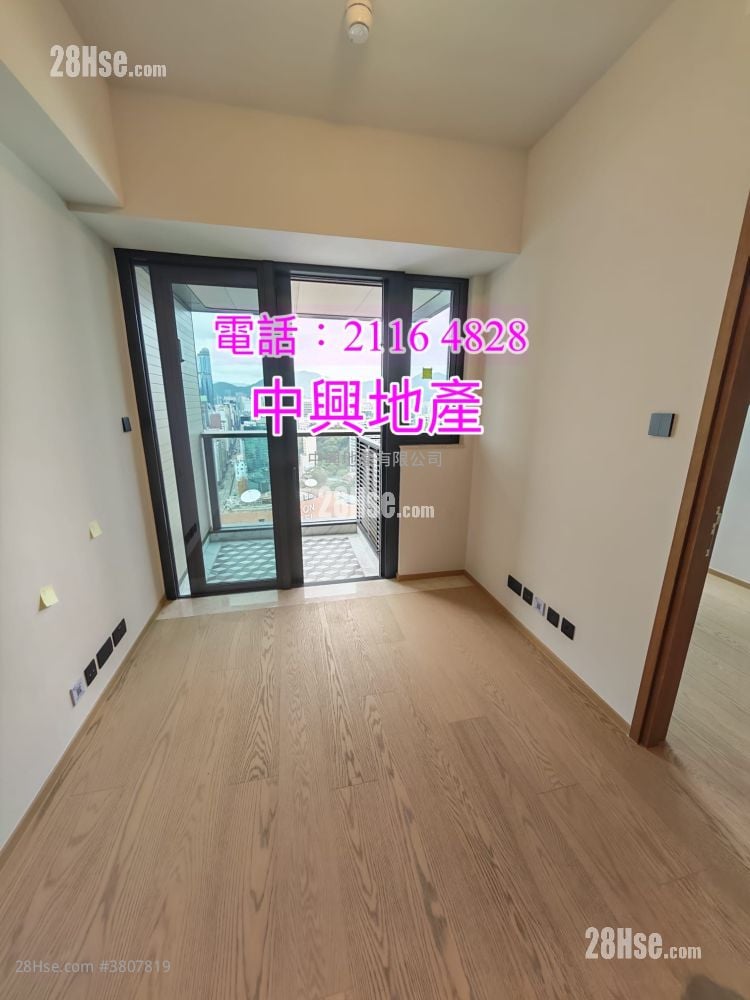 Topside Residence Rental 3 Bedrooms 272 ft²