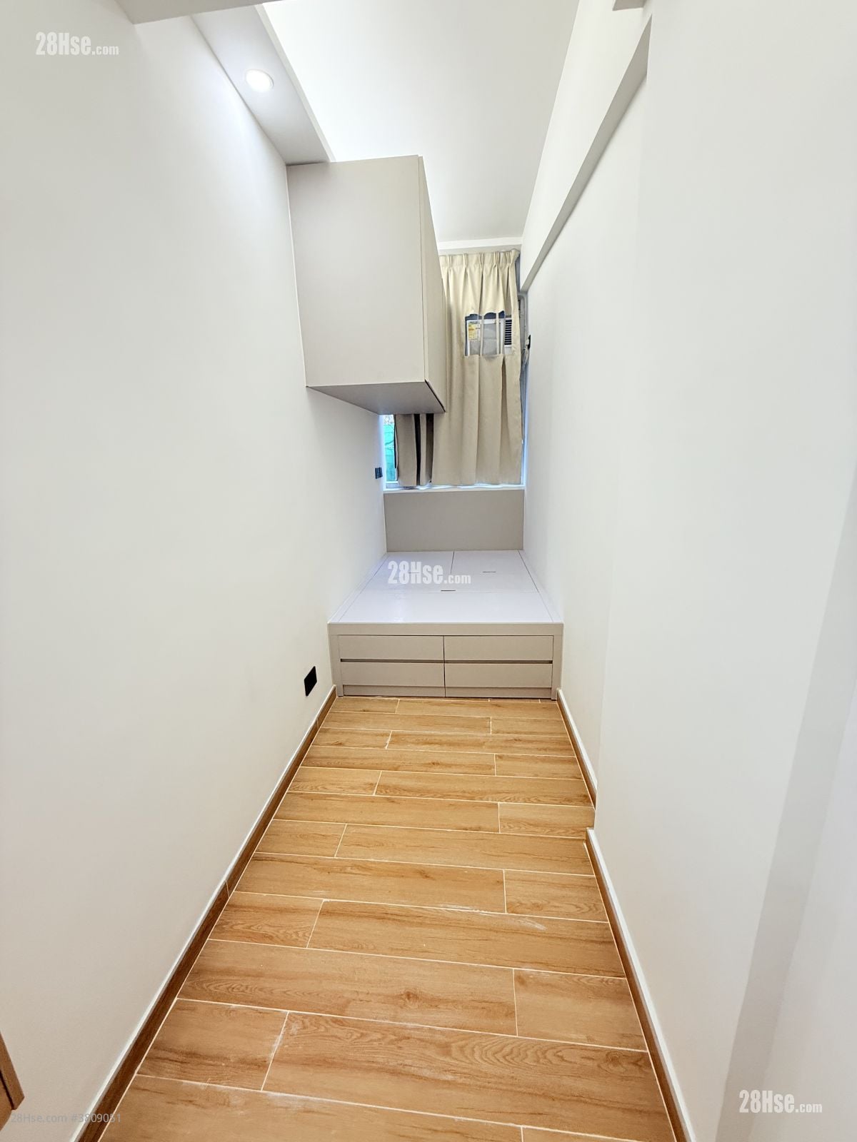 Chinese Mansion Rental Studio , 1 Bathroom 180 ft²