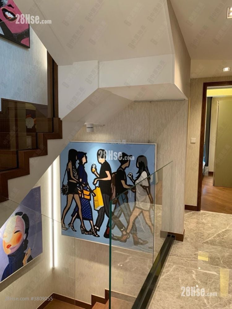 高尔夫御苑 售盘 5+ 房 2,616 平方尺