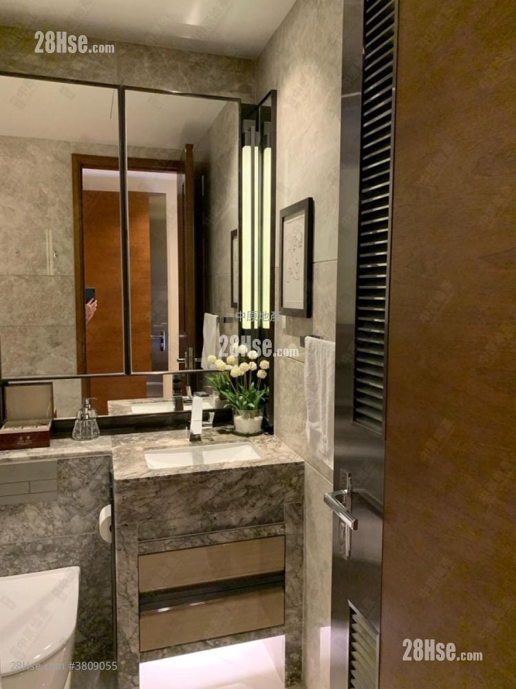 高尔夫御苑 售盘 5+ 房 2,616 平方尺