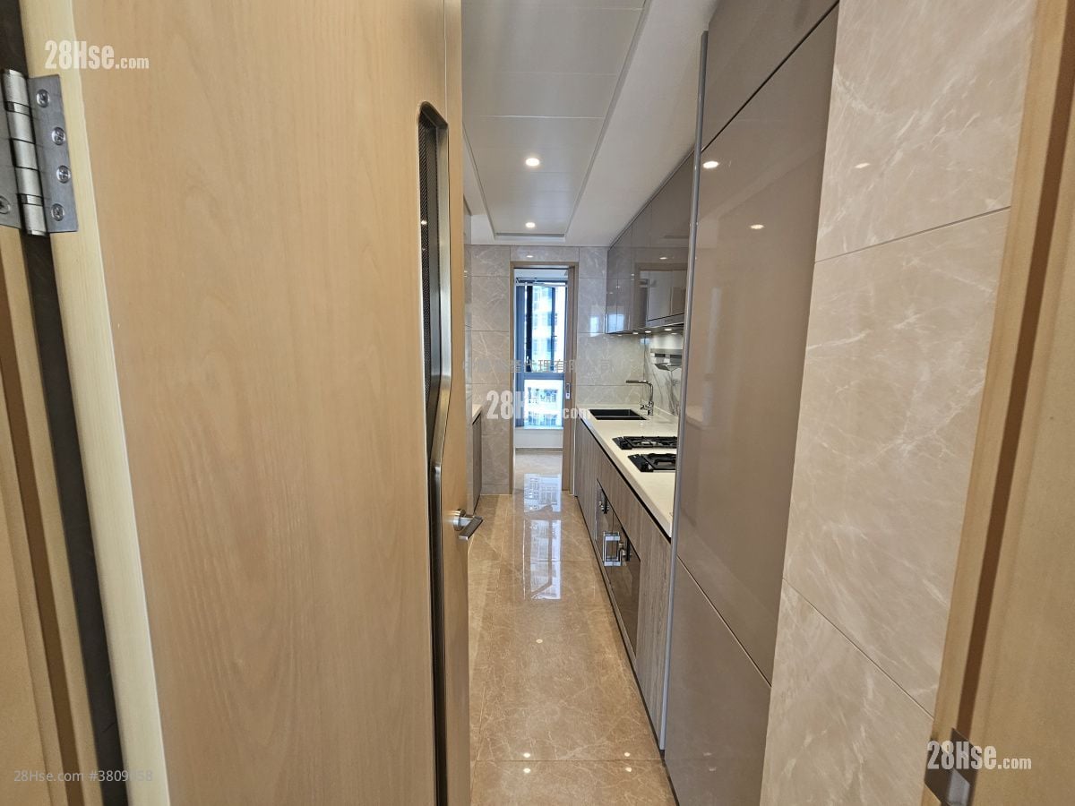 Grand Victoria Rental 3 Bedrooms , 2 Bathrooms 794 ft²