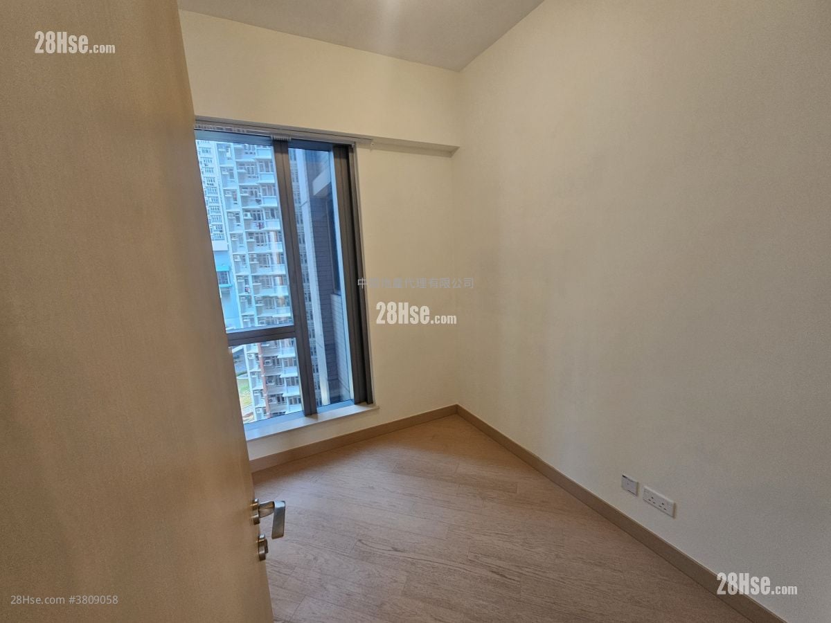 Grand Victoria Rental 3 Bedrooms , 2 Bathrooms 794 ft²