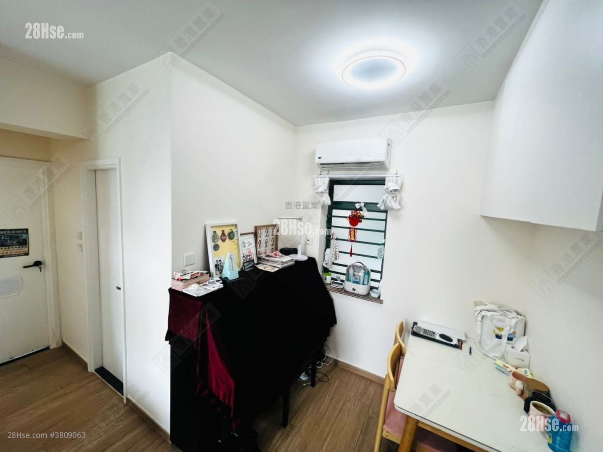 East Point City Sell 2 Bedrooms , 1 Bathroom 463 ft²