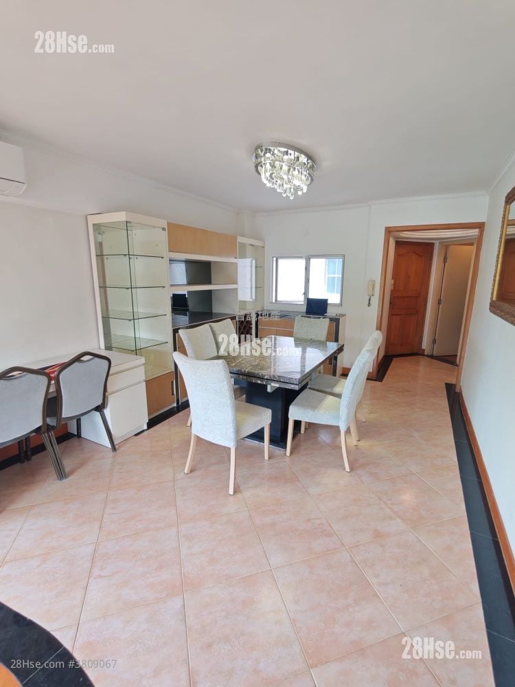 容龍居 租盤 4 房 , 3 浴室 970 平方呎