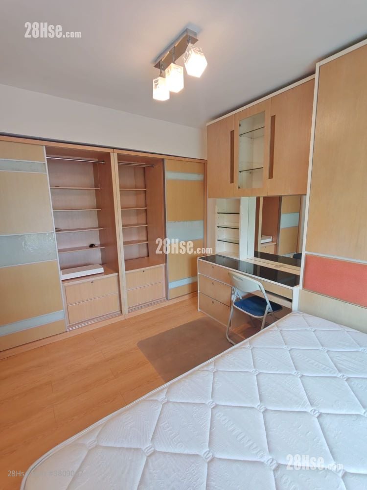 容龍居 租盤 4 房 , 3 浴室 970 平方呎