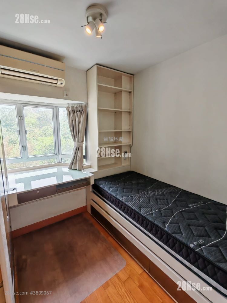 容龍居 租盤 4 房 , 3 浴室 970 平方呎