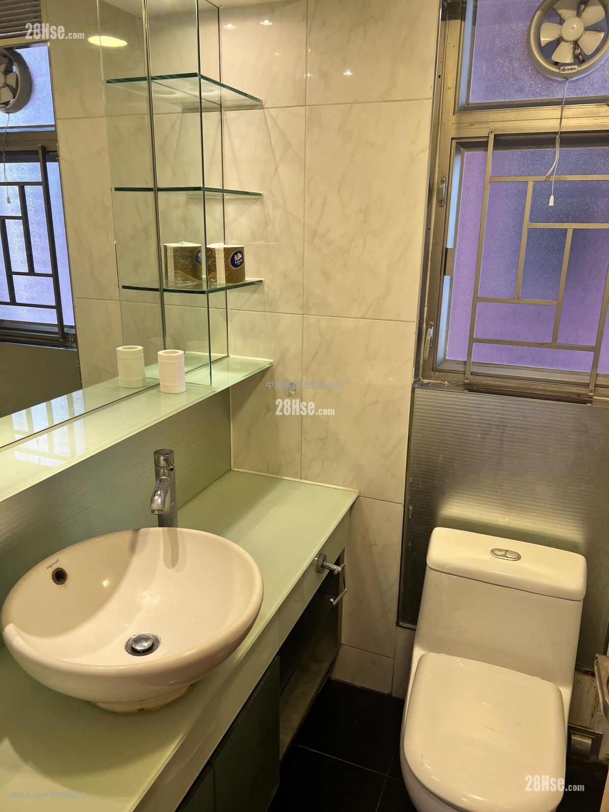 Yoho Town 售盘 2 房 , 1 浴室 393 平方尺