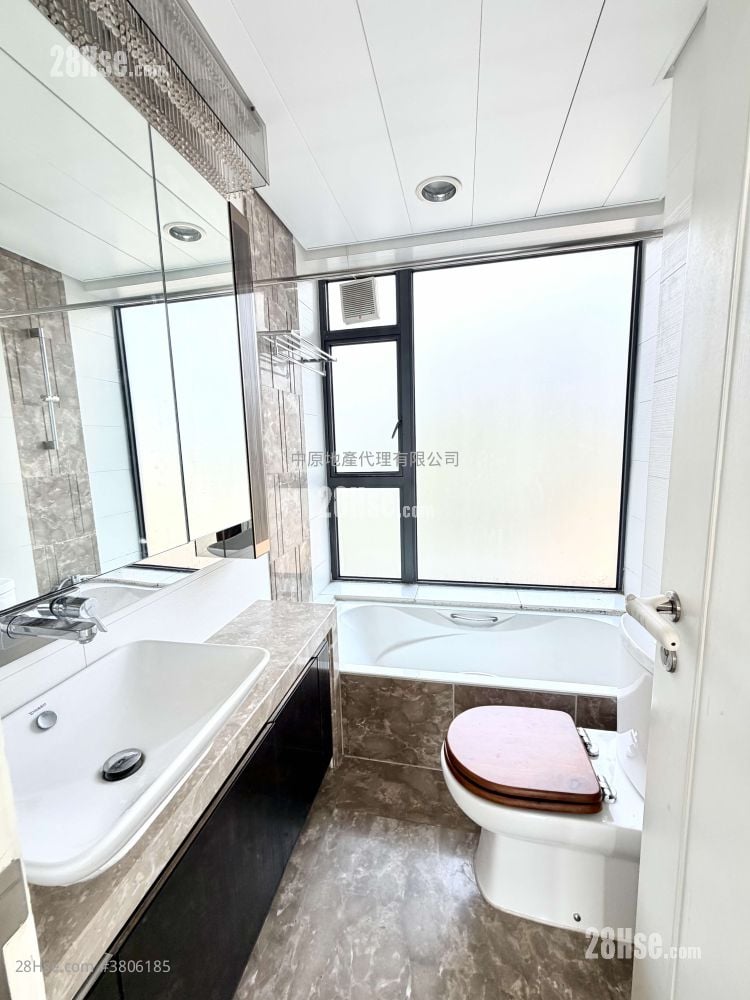 海譽 售盤 3 房 1,026 平方呎