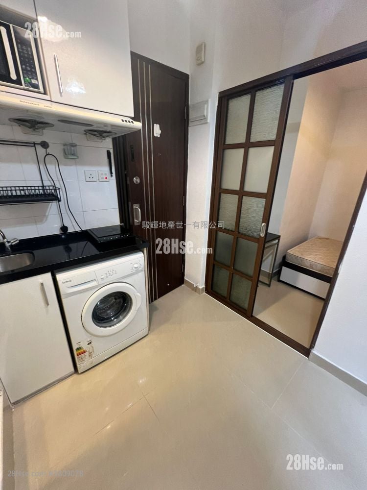 Ocean View Court Rental 1 Bedroom , 1 Bathroom 180 ft²