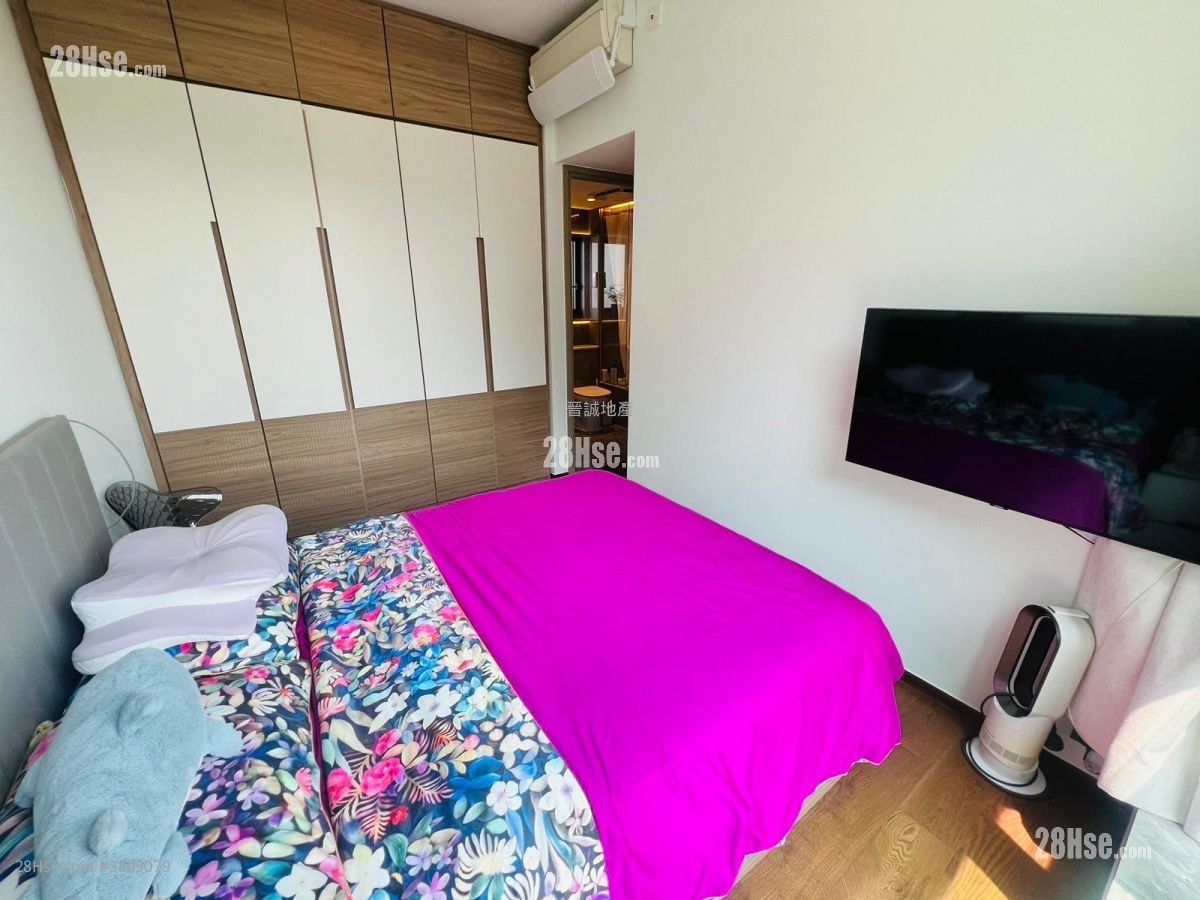 Le Pont Sell 4 Bedrooms , 2 Bathrooms 788 ft²