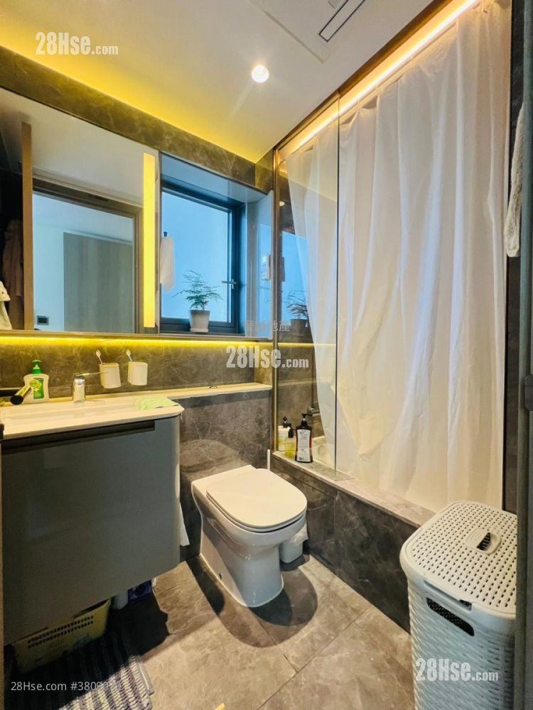 Le Pont Sell 4 Bedrooms , 2 Bathrooms 788 ft²